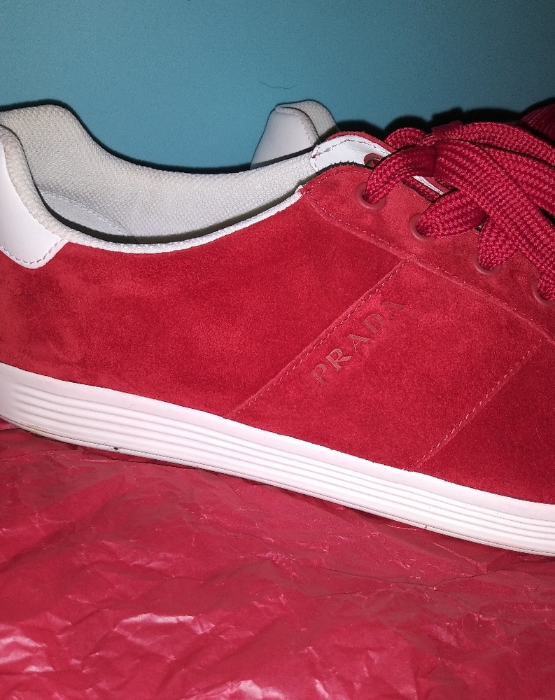 Traded*Up*For*Trade*Mens Red Sneakers - Picture 1 of 8